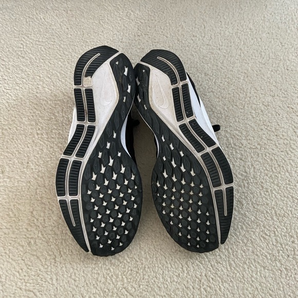 Nike Running Shoes - Picture 3 of 5